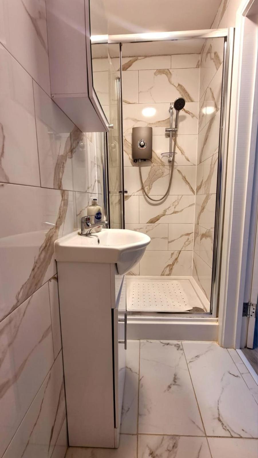 Brand New Flat Close To Turnpike Lane Tube Station Londra Exterior foto